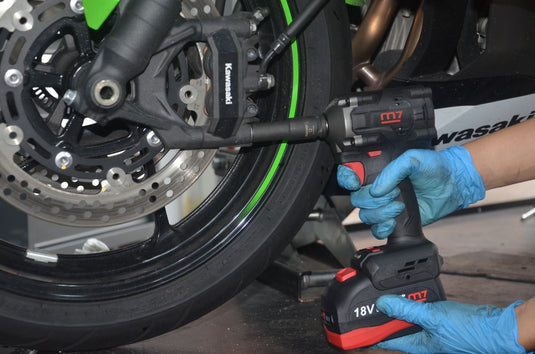 1/2" Mini Cordless Impact Wrench Kit