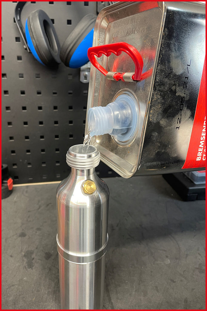 Load image into Gallery viewer, Rechargeable ECO-Spray Bottle in Aluminium