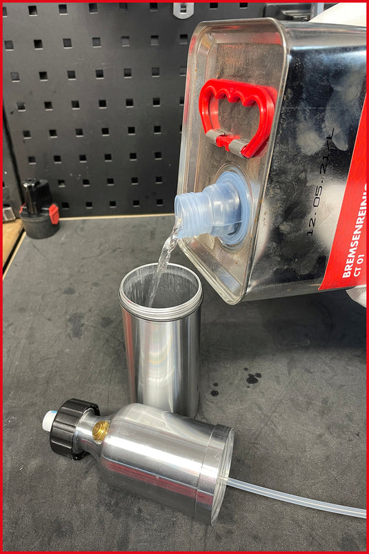 Rechargeable ECO-Spray Bottle in Aluminium