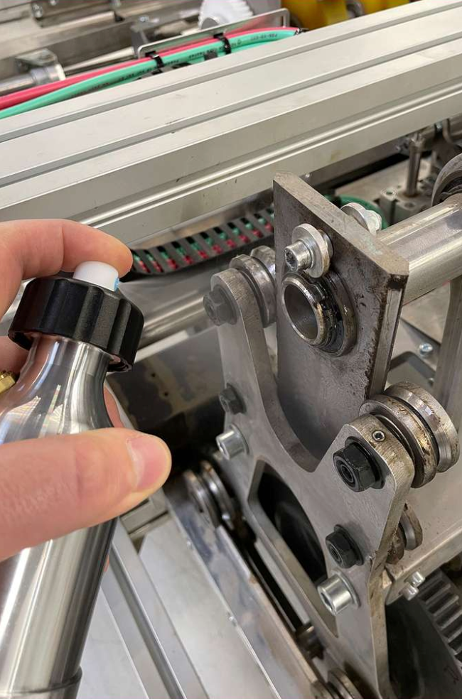 Load image into Gallery viewer, Rechargeable ECO-Spray Bottle in Aluminium