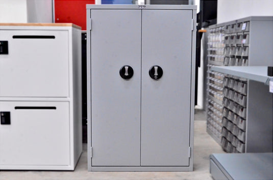 Parts Cabinet with Doors (75 Drawers)