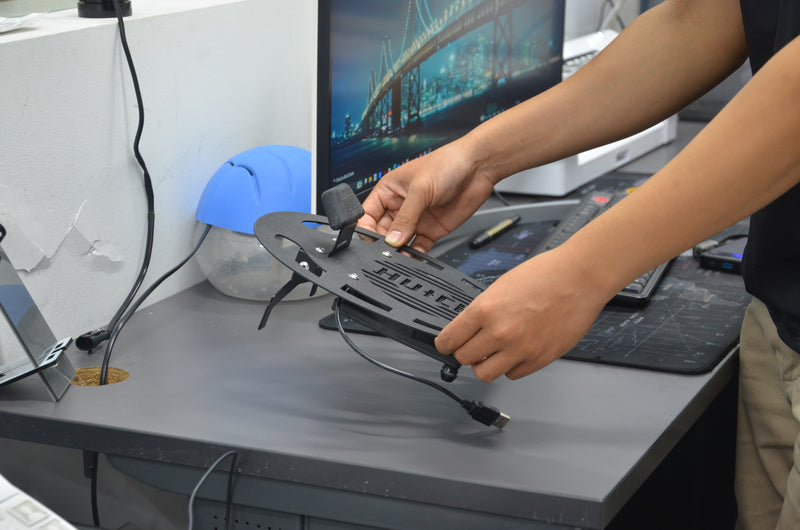 Load image into Gallery viewer, Portable Helmet Rack with USB Fan (3000 RPM)
