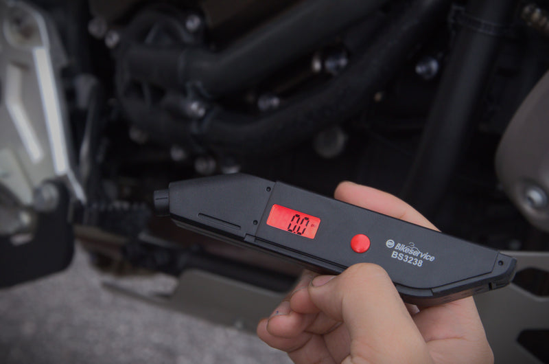 Load image into Gallery viewer, Digital Tyre Pressure Gauge
