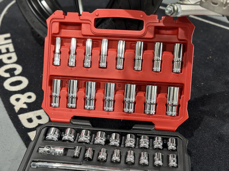 Load image into Gallery viewer, 60 Pcs 3/8&quot; Dr. 6PT Socket Set
