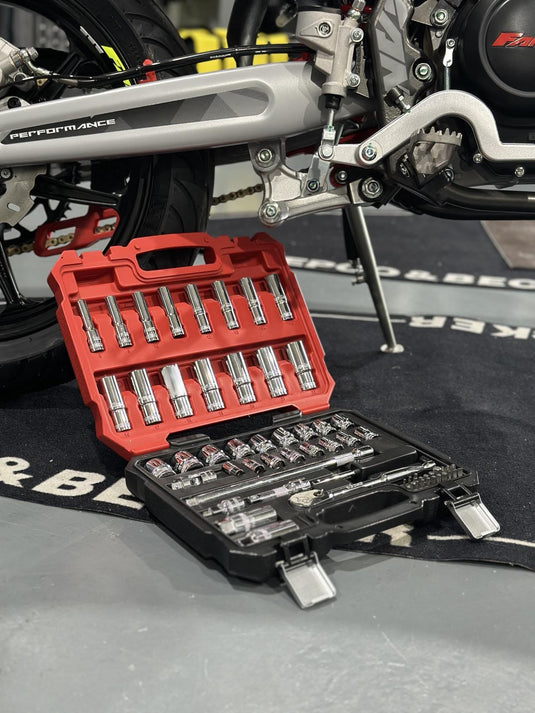 60 Pcs 3/8" Dr. 6PT Socket Set