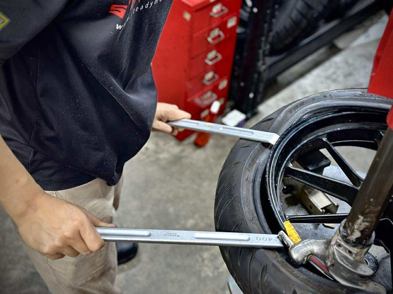 Load image into Gallery viewer, Tyre Lever - 400mm (15-3/4&quot;)

