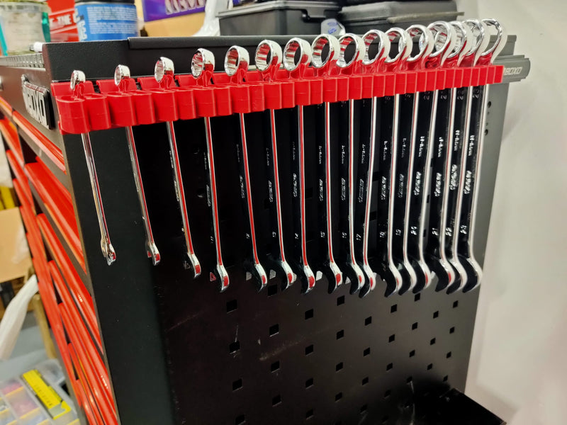 Load image into Gallery viewer, Magnetic Spanner Rack - Black Alloy Rail Red Clip
